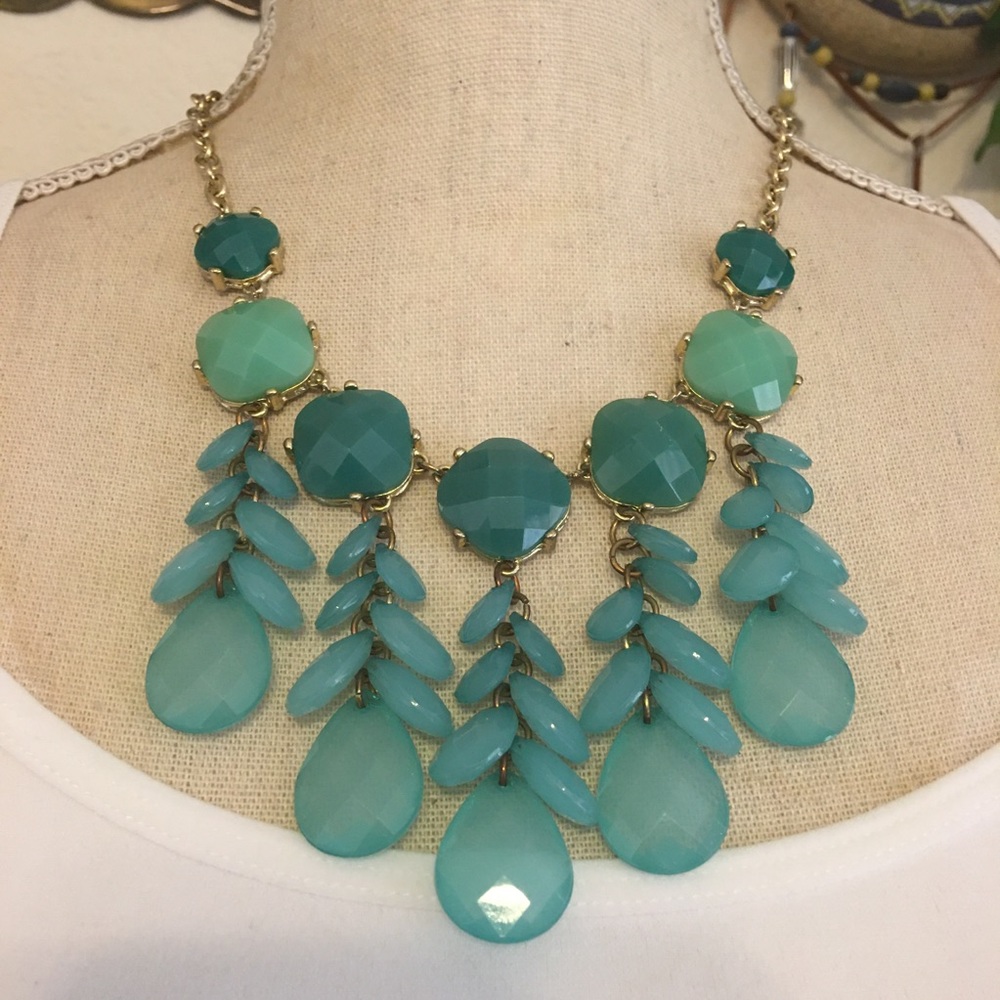 Ocean tone faceted chandelier style necklace